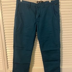 Men’s chinos